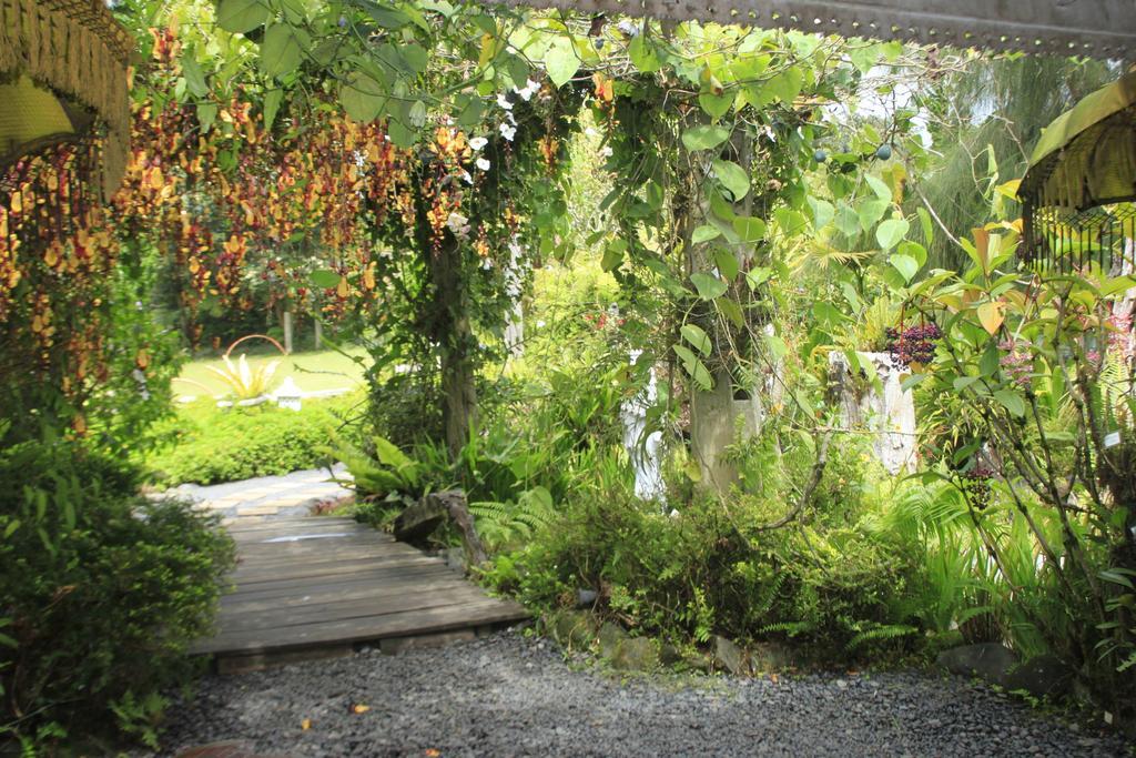 ホテル Warung Rekreasi Bedugul エクステリア 写真