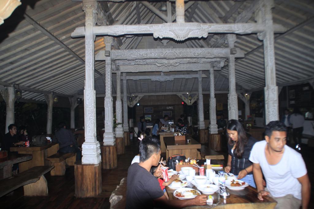 ホテル Warung Rekreasi Bedugul ブドゥグル エクステリア 写真