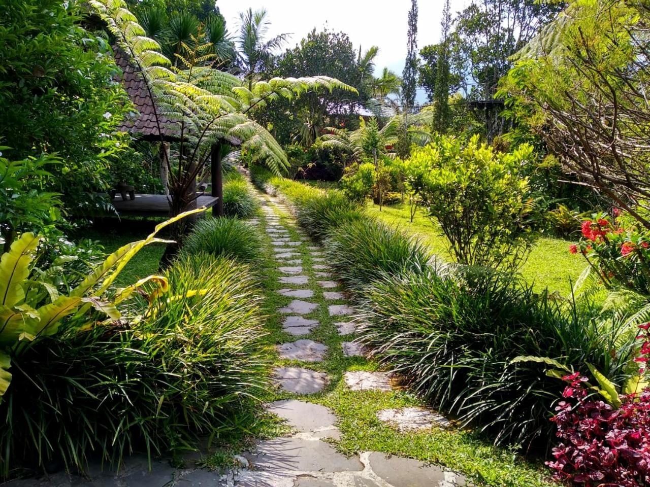 ホテル Warung Rekreasi Bedugul エクステリア 写真